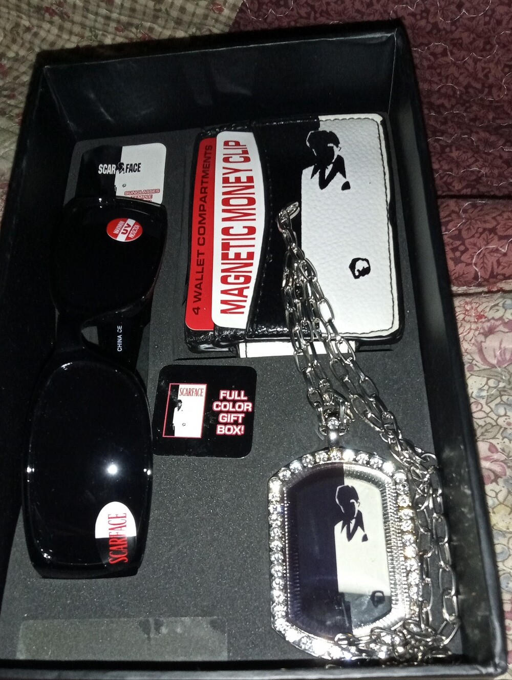 VHTF MIB Scarface Gift Box Set Sunglasses Wallet & Necklace - Picture 10 of 10